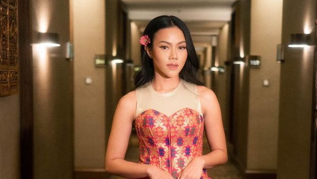 Penyanyi Artis, Asal Cimahi Yura Yunita