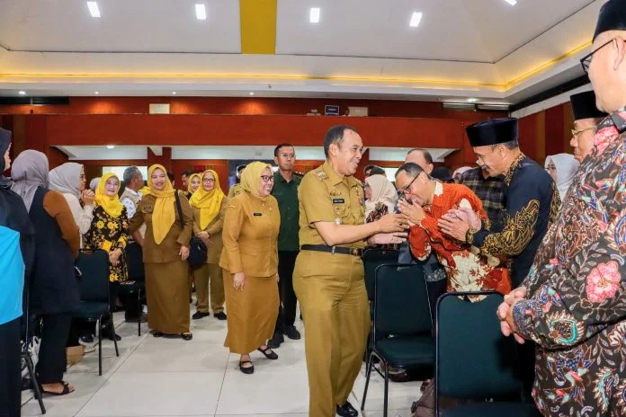 Wakil Bupati Cimahi Hadiri Koperasi Merah Putih, Masyarakat Menabung Perkuat Ekonomi Daerah